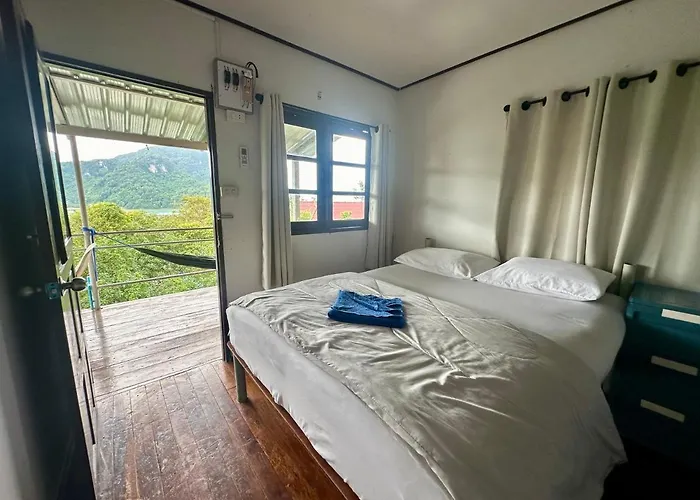Hilltop View - Phi Phi